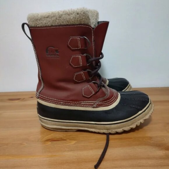 Sorel Red and Black Winter Boots - Picture 3 of 11